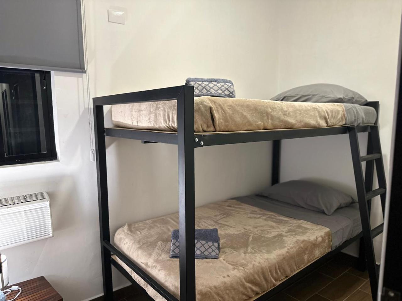 Suites Apodaca Eksteriør billede
